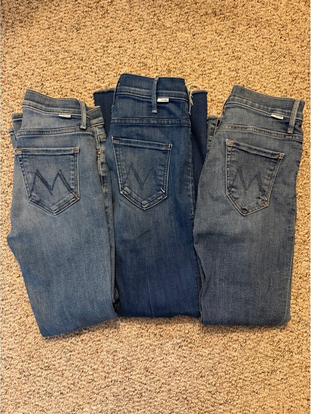 Mother (3) medium wash skinny jeans Sz. 23